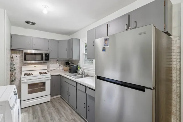 $245,000 | 2610 Killarney Drive, Cary, IL 60013