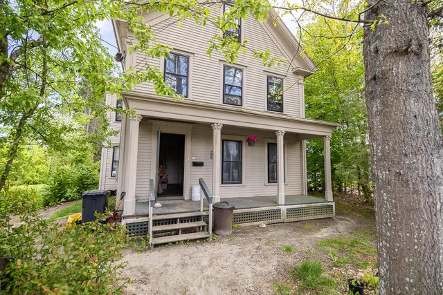 $385,000 | 391 Front Street, Richmond, ME 04357
