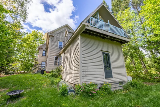 $385,000 | 391 Front Street, Richmond, ME 04357