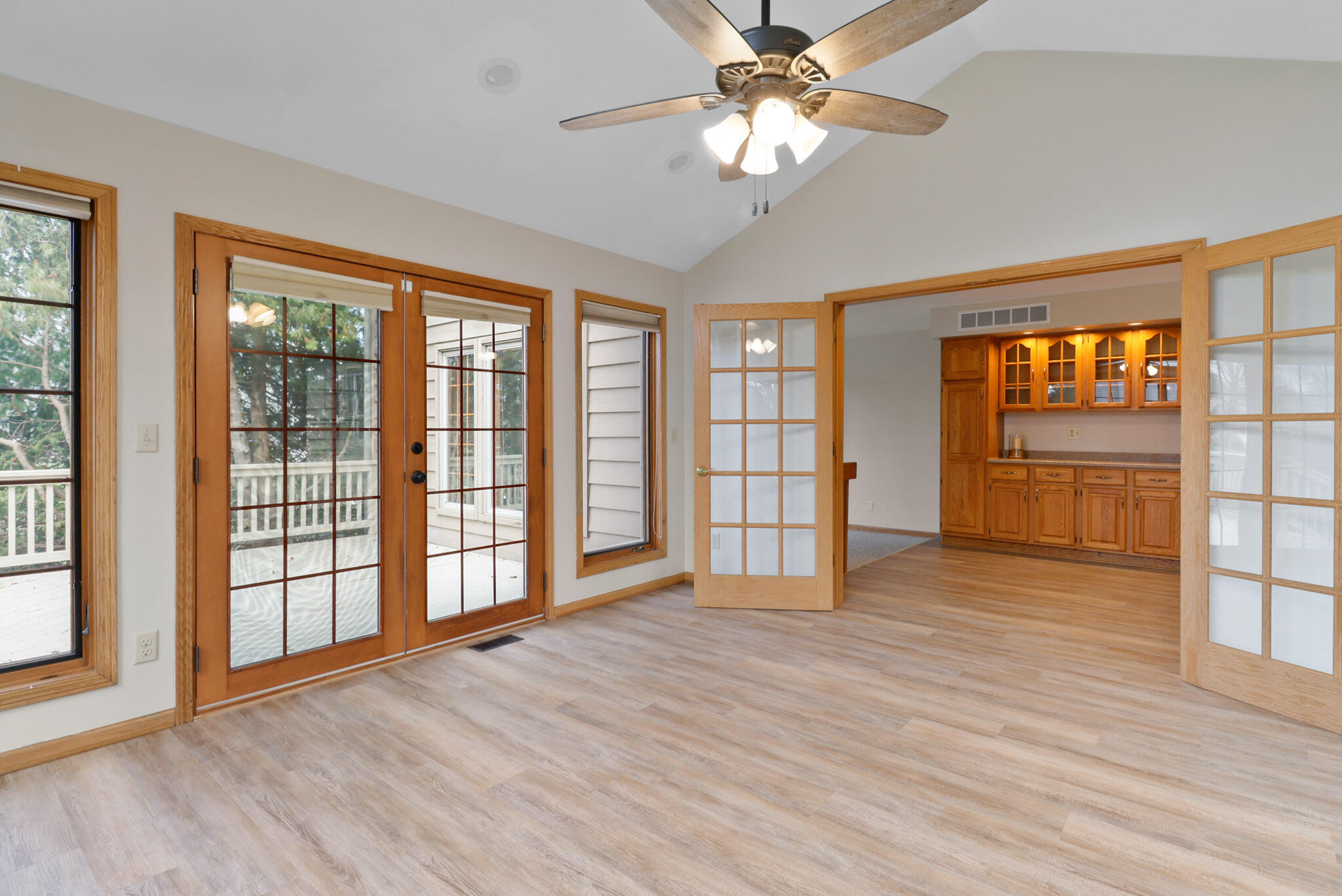 3801 Ridgewood Court Valparaiso, IN 46383 - Photo 14 of 32 2048x1368