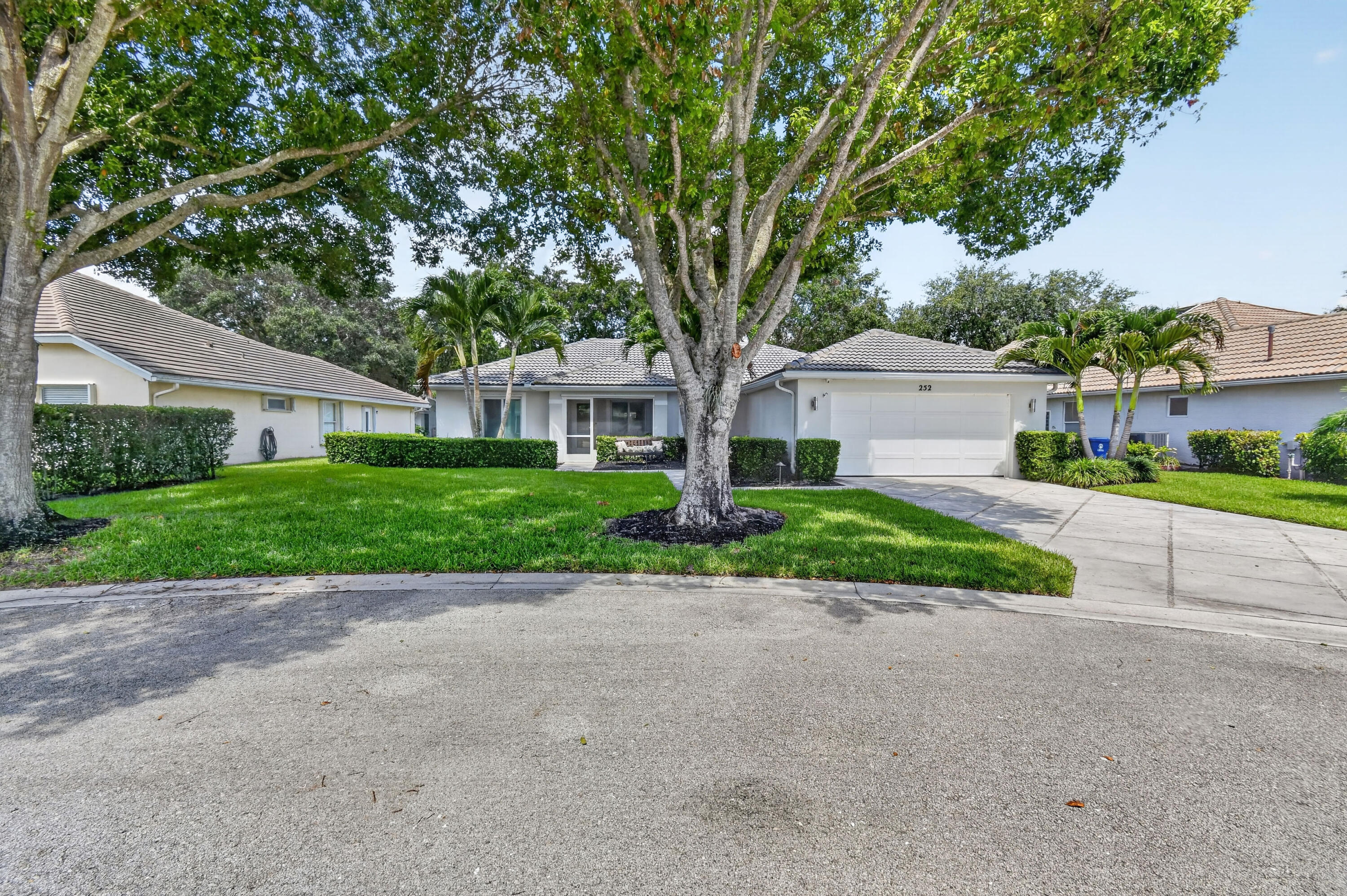252 Coconut Point Jupiter, FL 33458 - Photo 2 of 61 252CoconutPoint(1)