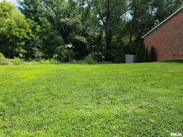 $60,000 | 2306 Chatham Road, Springfield, IL 62704