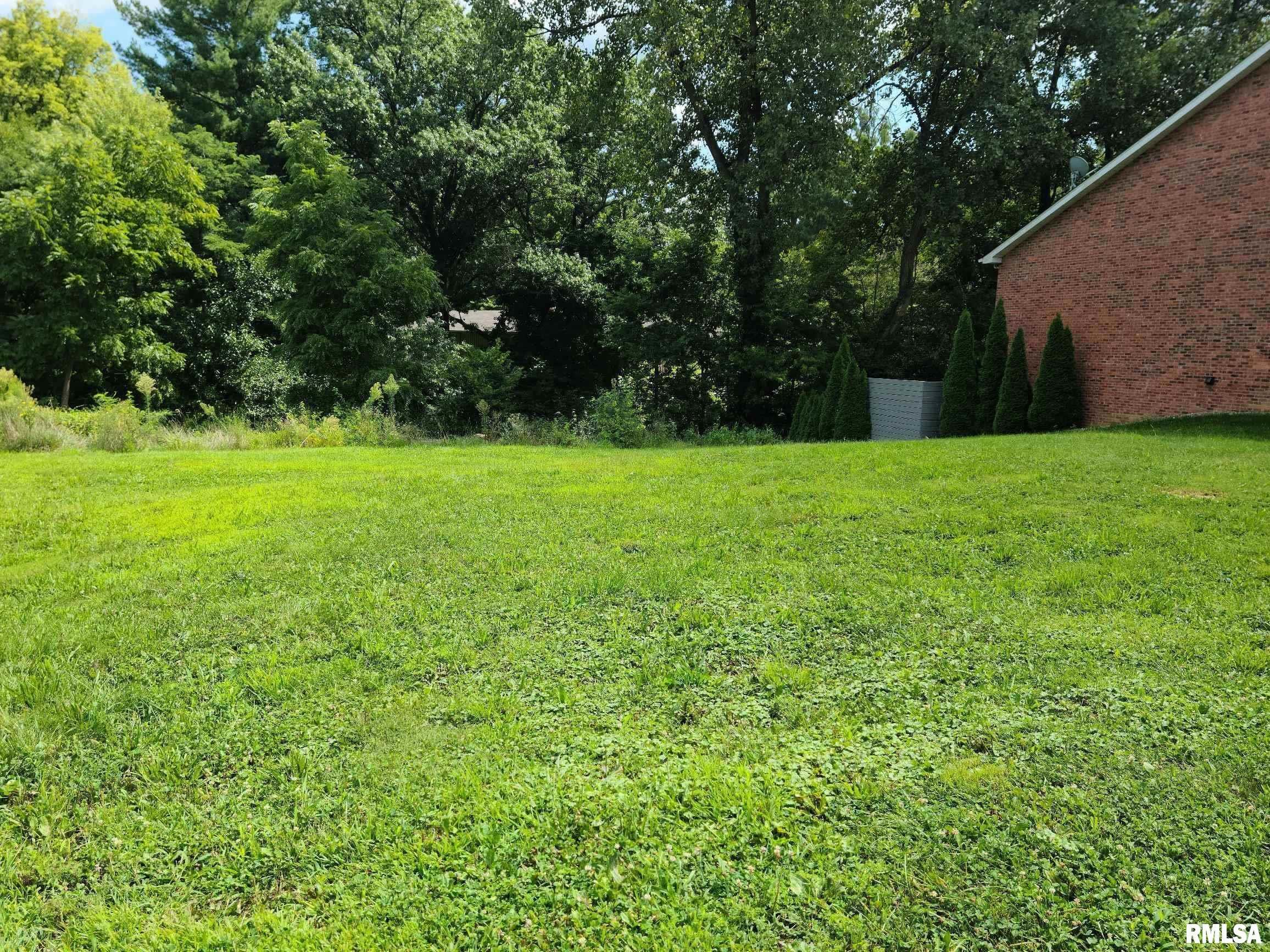 2306 Chatham Road Springfield, IL 62704 - Photo 3 of 4