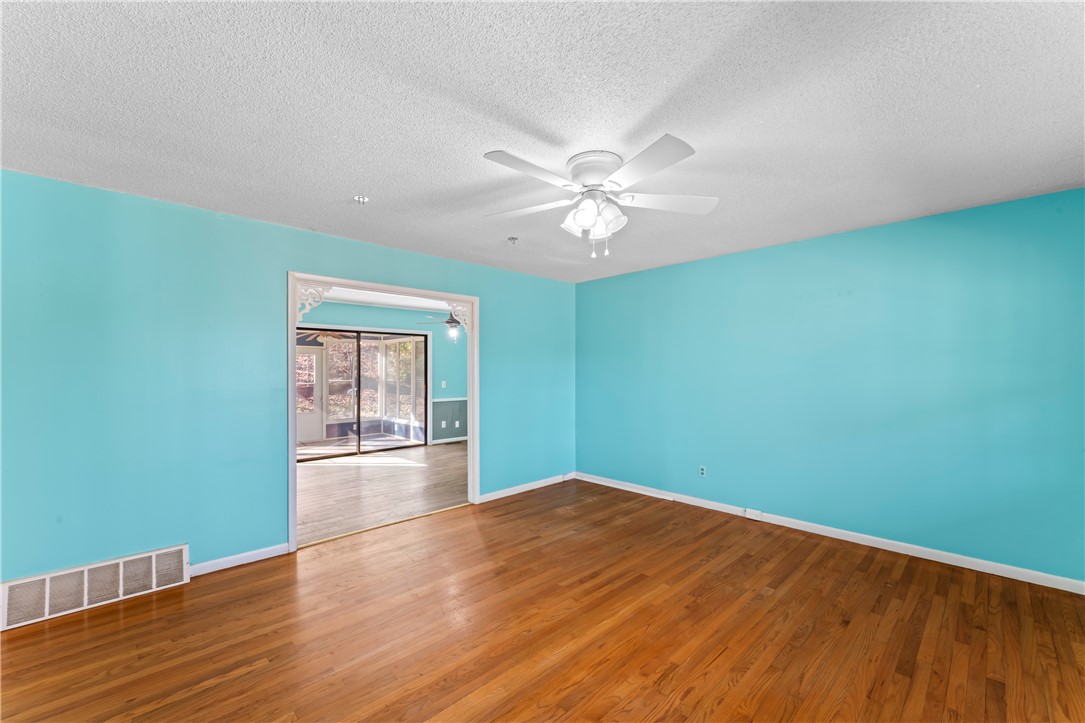 460 Carrol Lane Pickens, SC 29671 - Photo 11 of 40