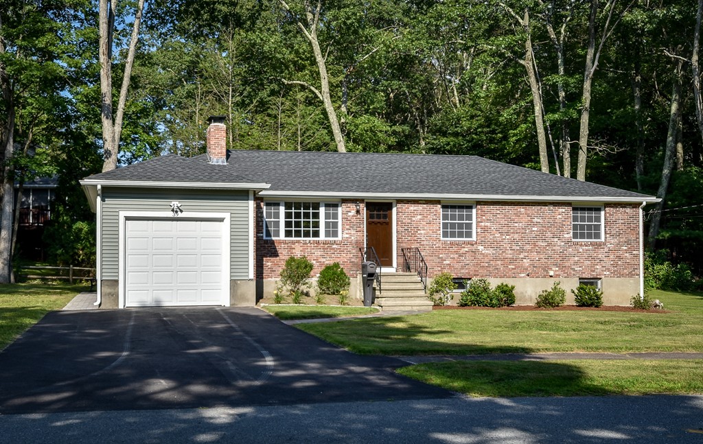 39 Lyman Road Framingham, MA 01701 - Photo 1 of 30 Gallery Image 1