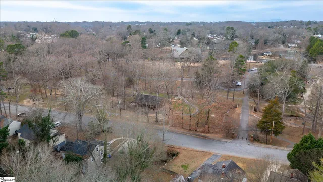 $214,900 | 137 South Cleveland Park Drive, Spartanburg, SC 29303