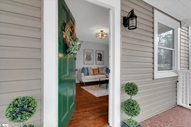 $214,900 | 137 South Cleveland Park Drive, Spartanburg, SC 29303