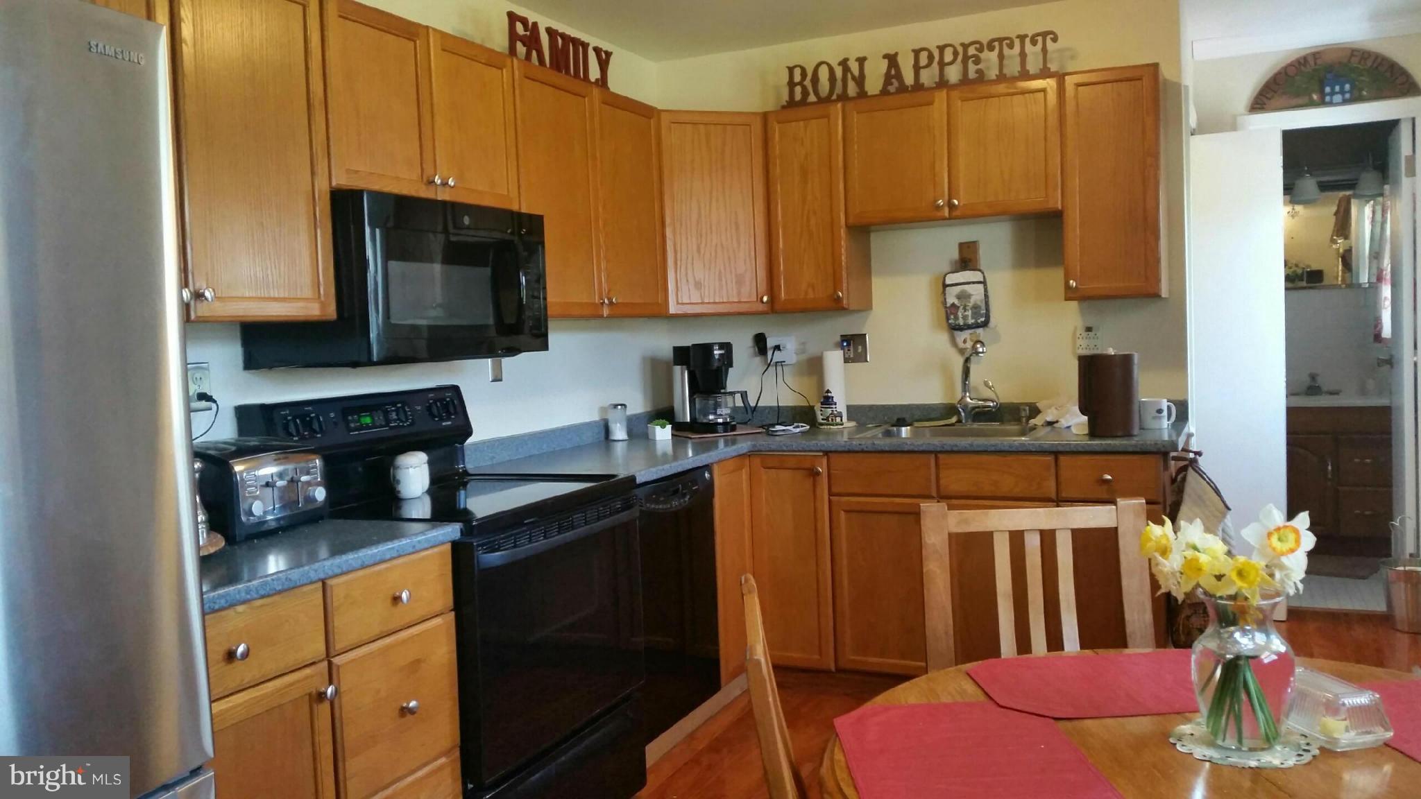 2007 Hanson Road Edgewood, MD 21040 - Photo 2 of 16 Kitchen