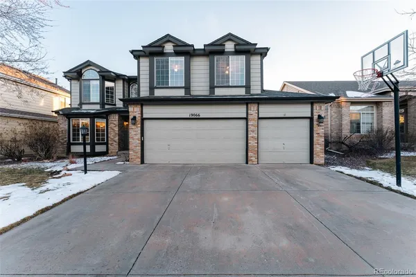 a house view with a outdoor space