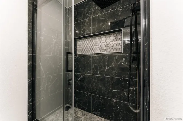 $750,000 | 19066 East Berry Drive, Aurora, CO 80015