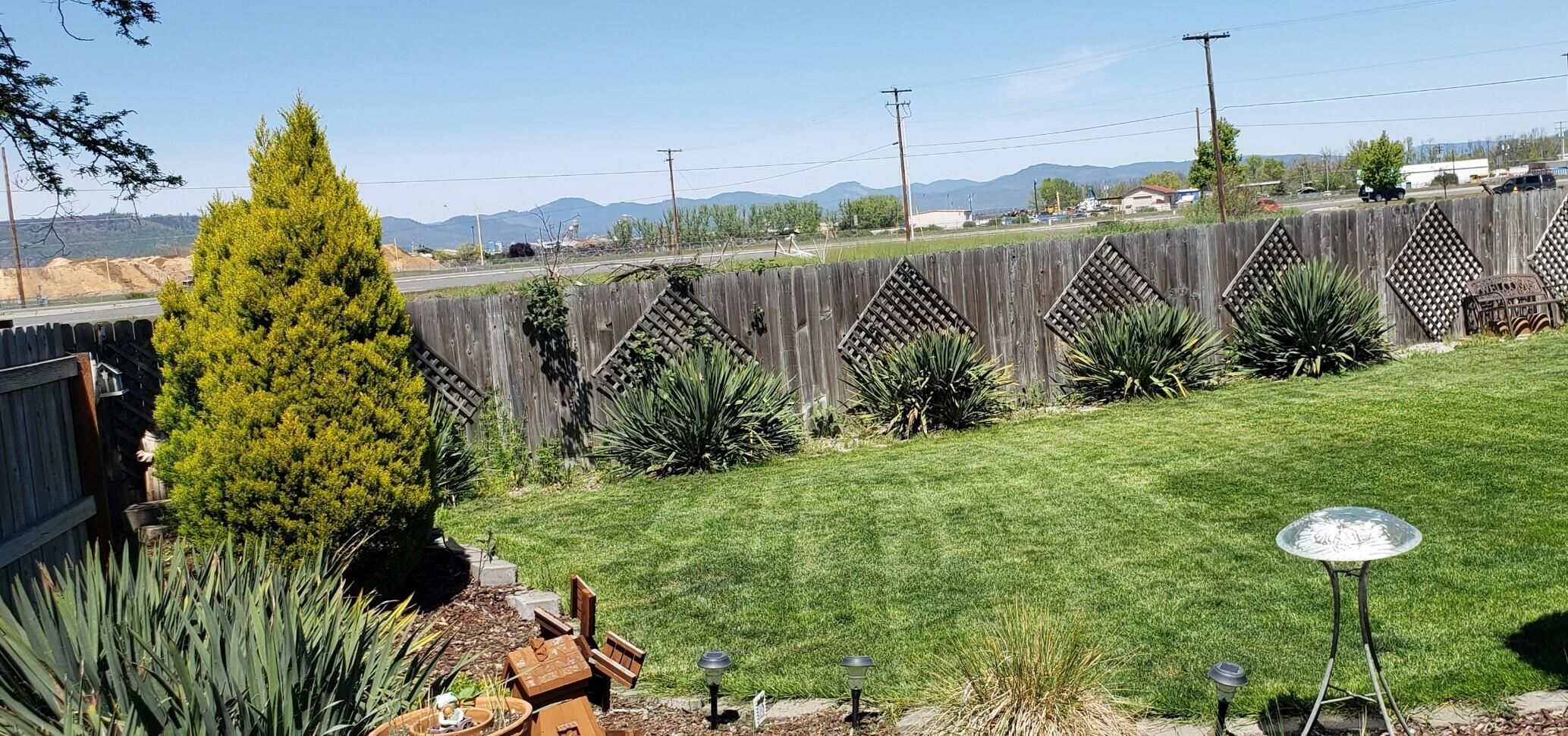 7985 Division Road White City, OR 97503 - Photo 13 of 16 13