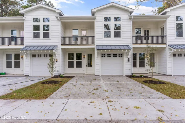 $395,000 | 4211 Spirea Drive, Unit C, Wilmington, NC 28403