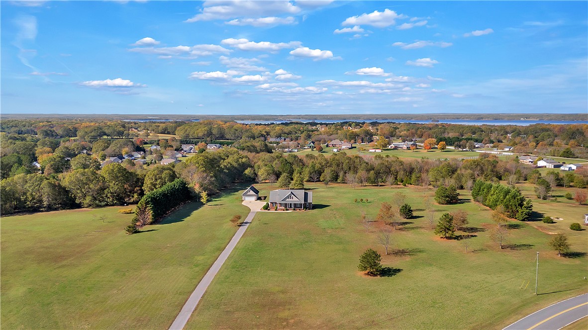 295 Public Well Road Anderson, SC 29626 - Photo 4 of 32