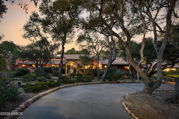 $1,095,000 | 1251 Mesa Oaks Lane, Lompoc, CA 93436