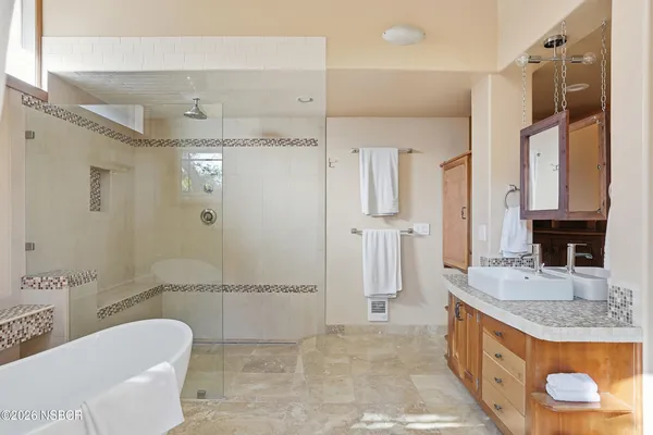 $1,095,000 | 1251 Mesa Oaks Lane, Lompoc, CA 93436