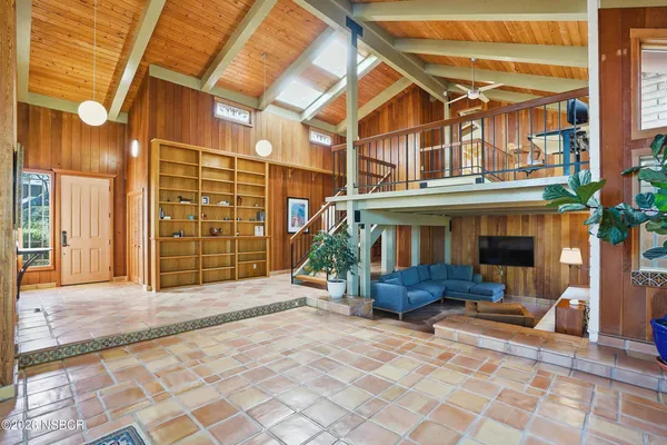 $1,095,000 | 1251 Mesa Oaks Lane, Lompoc, CA 93436