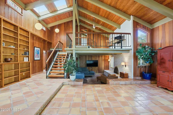 $1,095,000 | 1251 Mesa Oaks Lane, Lompoc, CA 93436