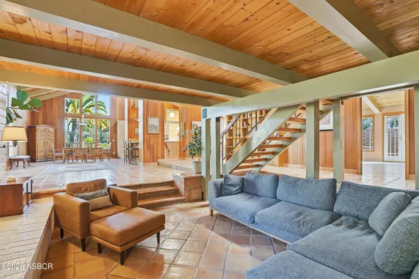 $1,095,000 | 1251 Mesa Oaks Lane, Lompoc, CA 93436