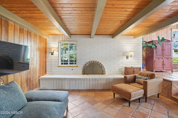 $1,095,000 | 1251 Mesa Oaks Lane, Lompoc, CA 93436