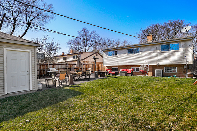 7237 Lake Street Morton Grove, IL 60053 - Photo 21 of 24