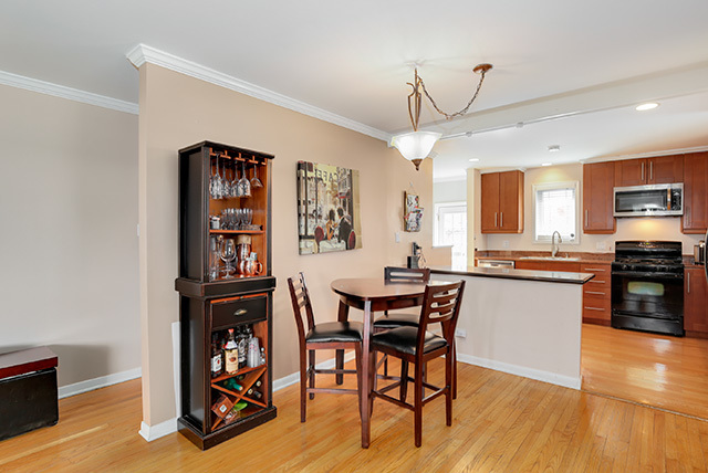 7237 Lake Street Morton Grove, IL 60053 - Photo 8 of 24