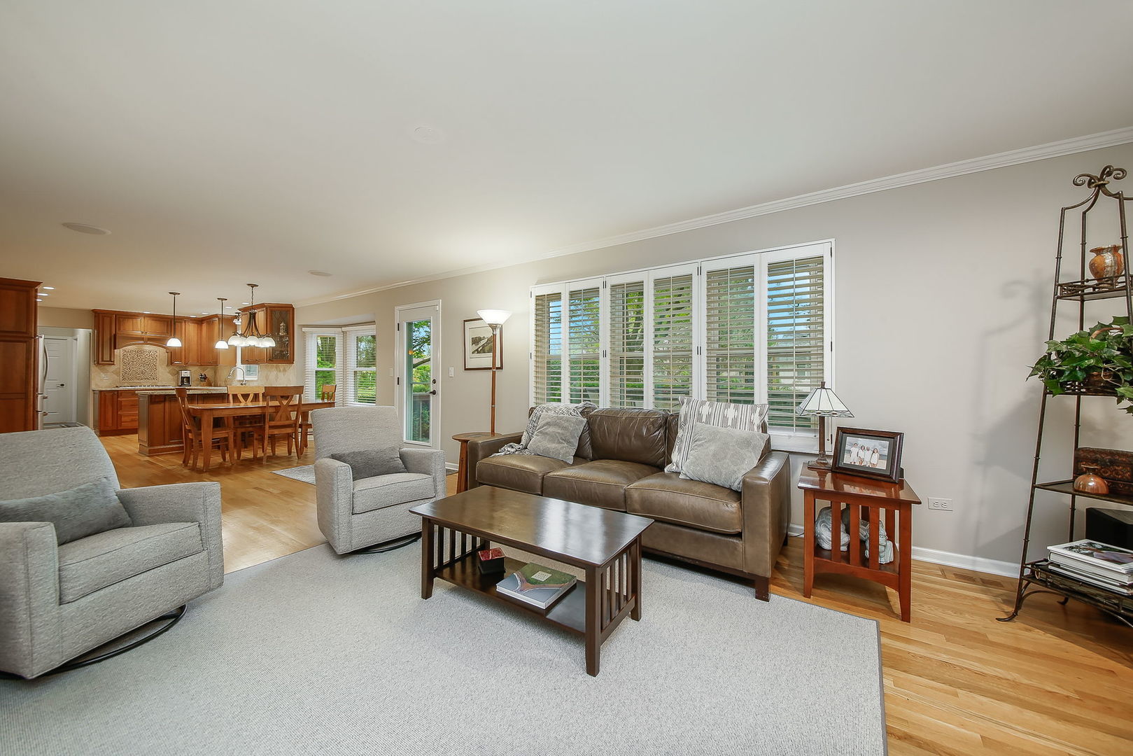 231 Hill Road Willowbrook, IL 60527 - Photo 12 of 35