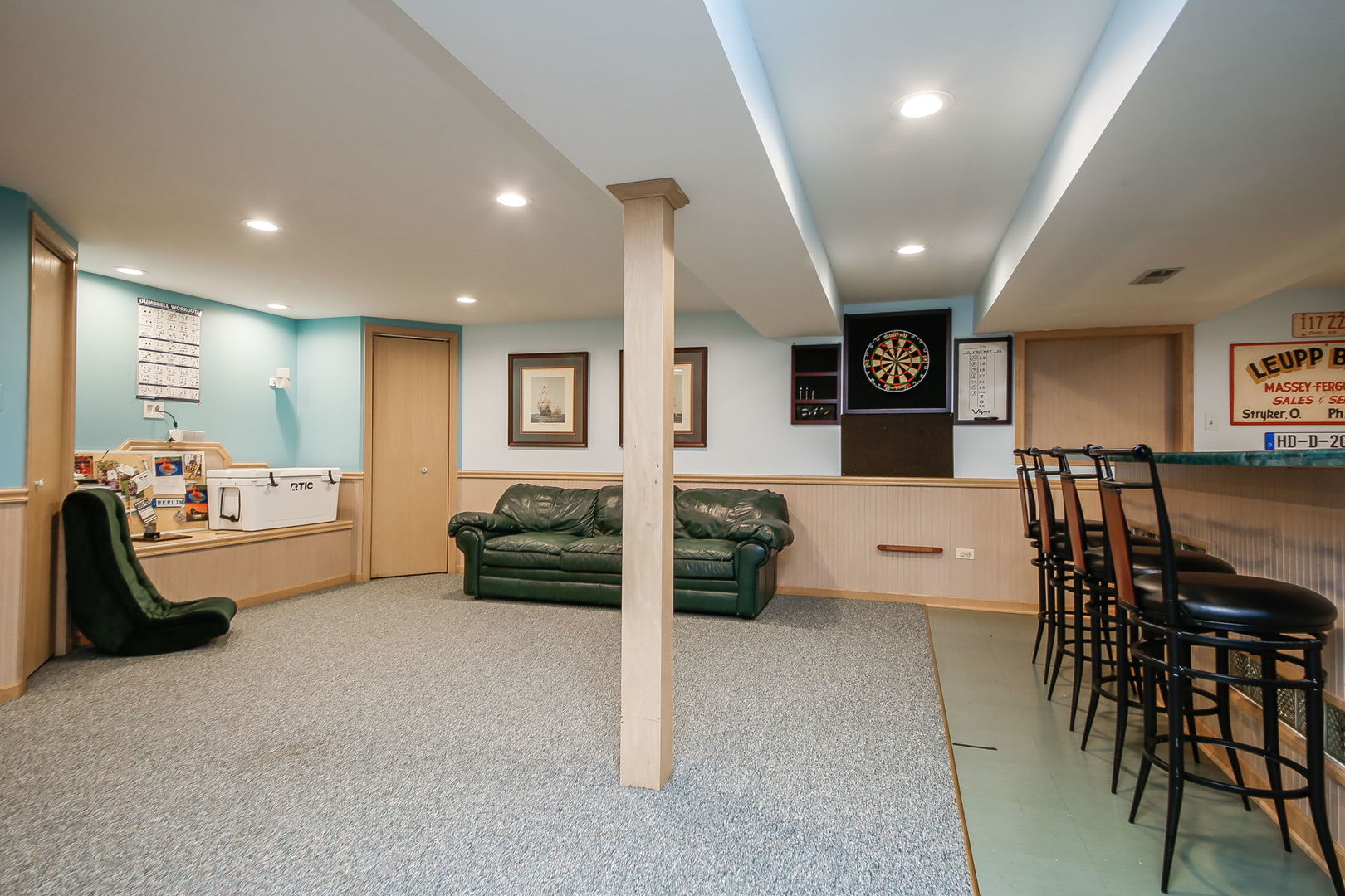 231 Hill Road Willowbrook, IL 60527 - Photo 27 of 35