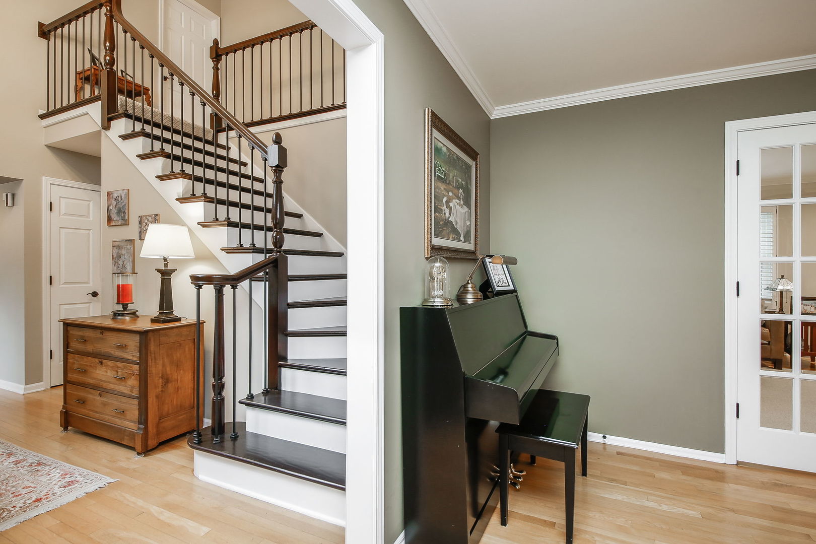 231 Hill Road Willowbrook, IL 60527 - Photo 4 of 35