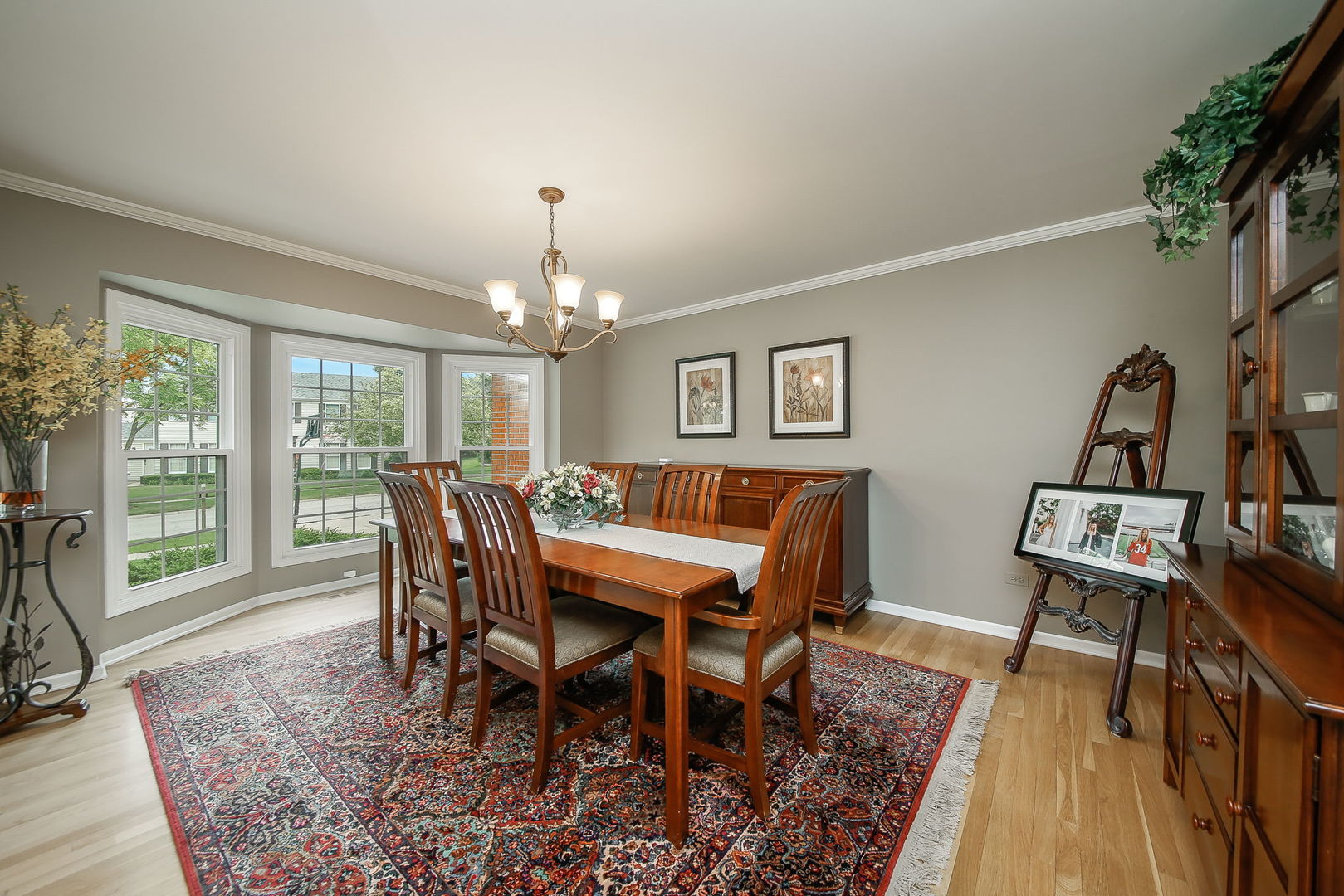 231 Hill Road Willowbrook, IL 60527 - Photo 6 of 35