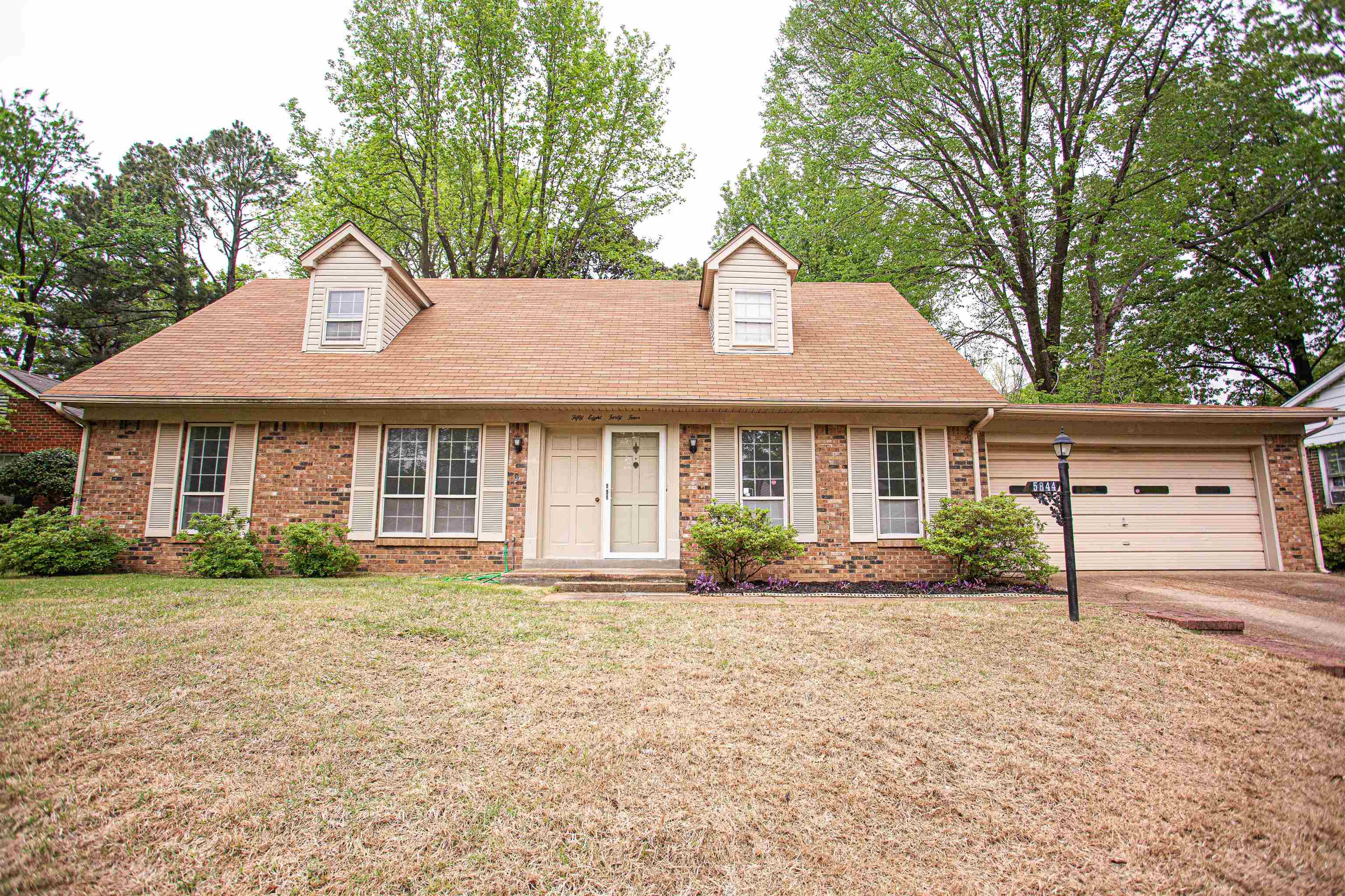 5844 Foxdale Road Memphis, TN 38115 - Photo 1 of 25 Gallery Image 1