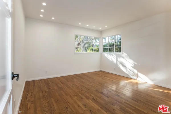 $8,000 | 437 North Swarthmore Avenue, Pacific Palisades, CA 90272