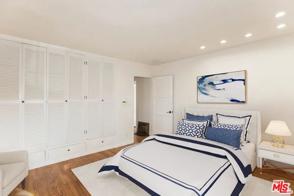 $8,000 | 437 North Swarthmore Avenue, Pacific Palisades, CA 90272