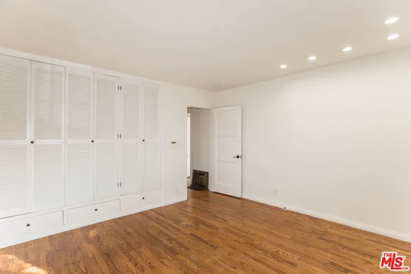 $8,000 | 437 North Swarthmore Avenue, Pacific Palisades, CA 90272