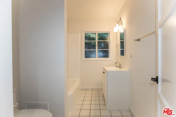 $8,000 | 437 North Swarthmore Avenue, Pacific Palisades, CA 90272