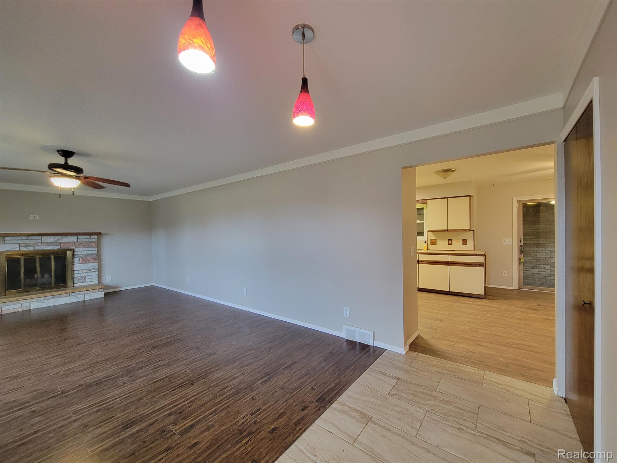 1439 Butcher Road Fenton, MI 48430 - Photo 4 of 26 Gallery Image 4