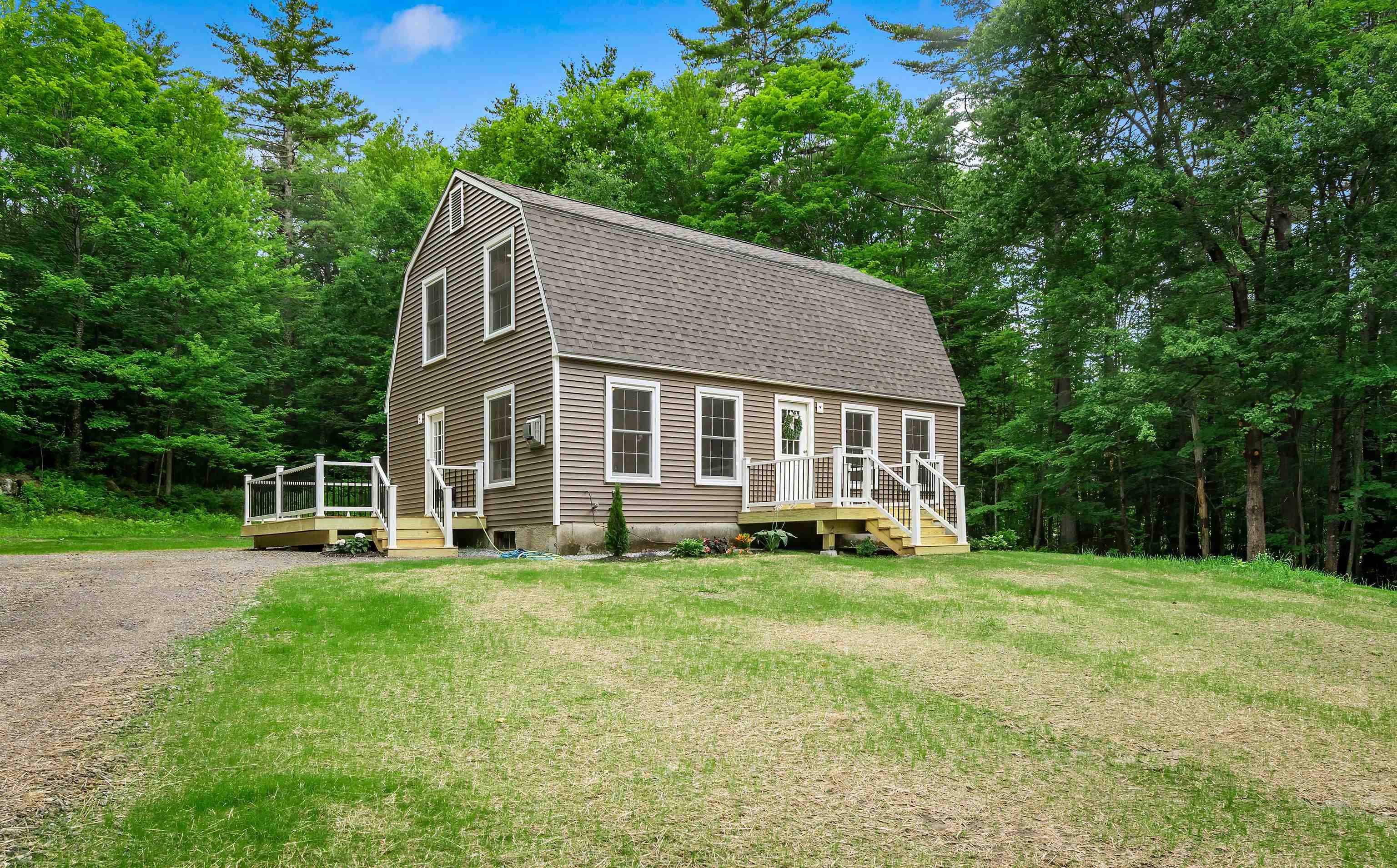 491 Raccoon Hill Road Salisbury, NH 03268 - Photo 3 of 53