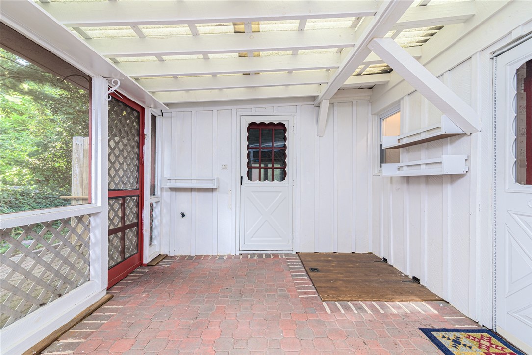 316 Middlebridge Road South Kingstown, RI 02879 - Photo 22 of 35