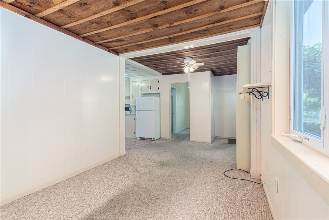316 Middlebridge Road South Kingstown, RI 02879 - Photo 7 of 35