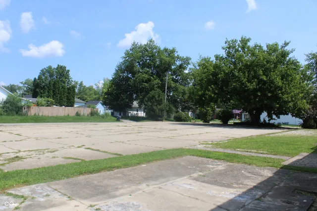 $240,000 | 809 South Harrison Street, Alexandria, IN 46001