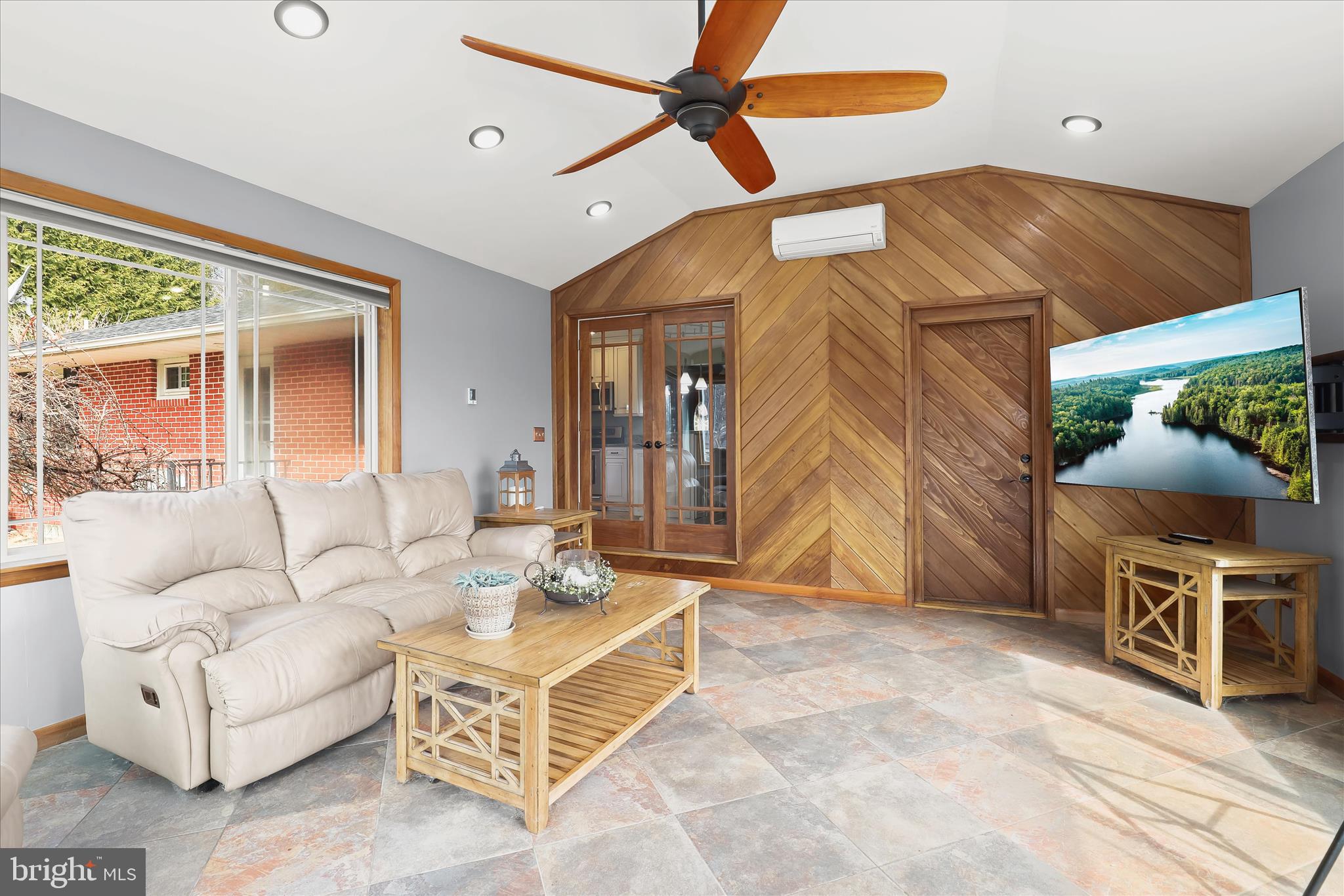 3919 West Chapel Road Aberdeen, MD 21001 - Photo 29 of 63 All Season Sunroom with Cedar Accent Wall