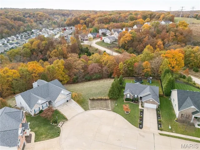 $39,900 | 11 Fox Trotter Court, High Ridge, MO 63049