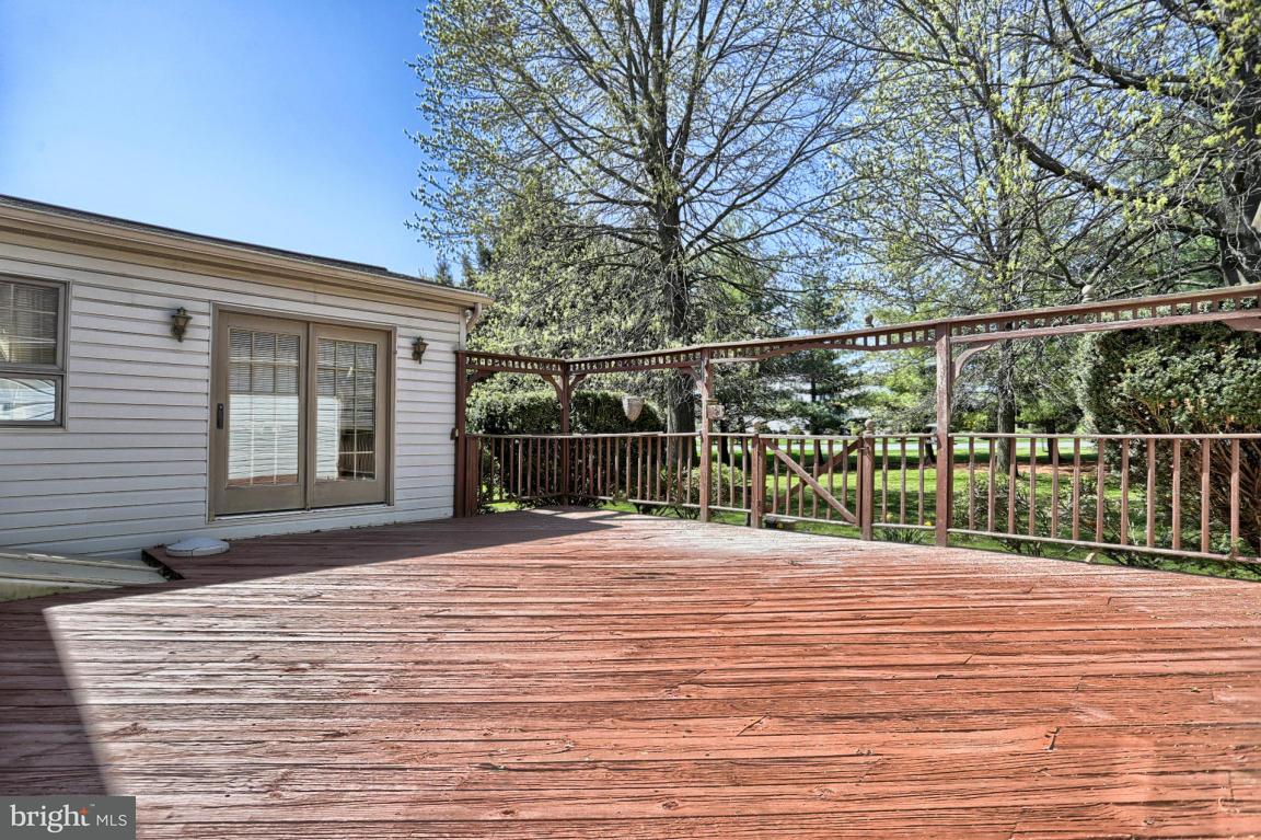 1177 Suffolk Drive Lititz, PA 17543 - Photo 3 of 55