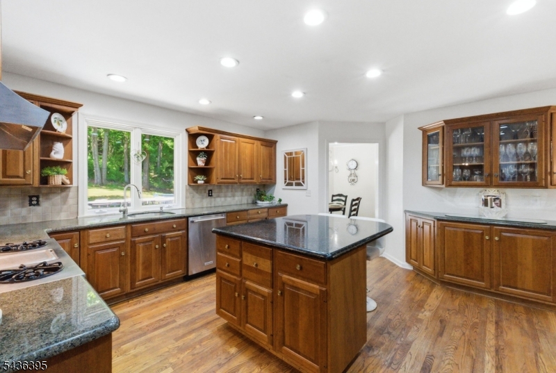 6 Fawn Ridge Road Lebanon, NJ 08833 - Photo 14 of 50