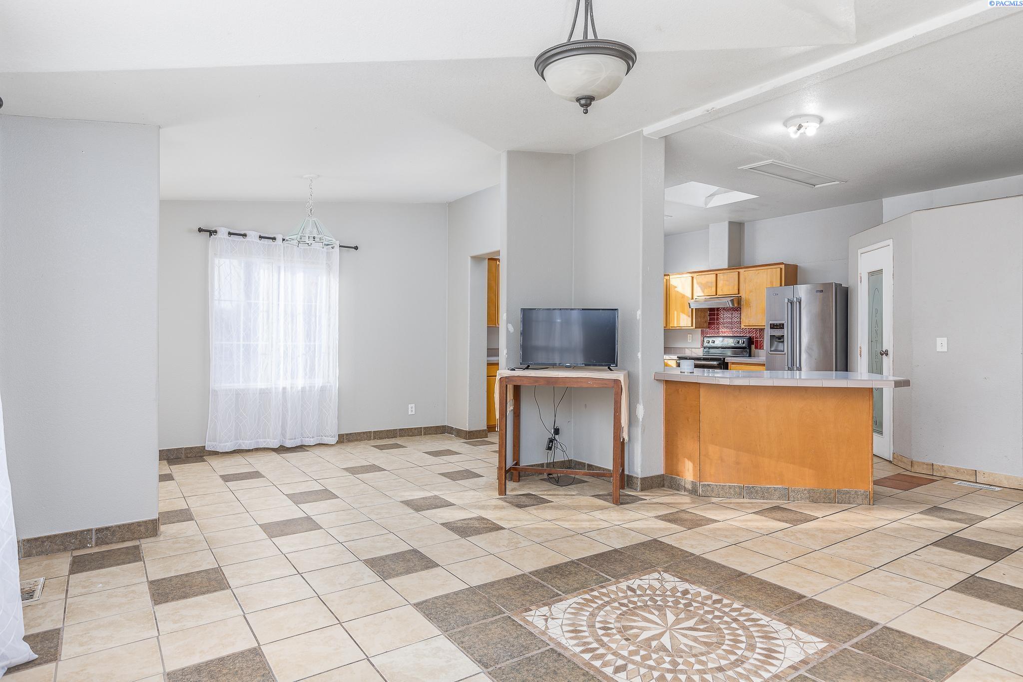 215523 East Cochran Road Kennewick, WA 99337 - Photo 10 of 47 Gallery Image 10