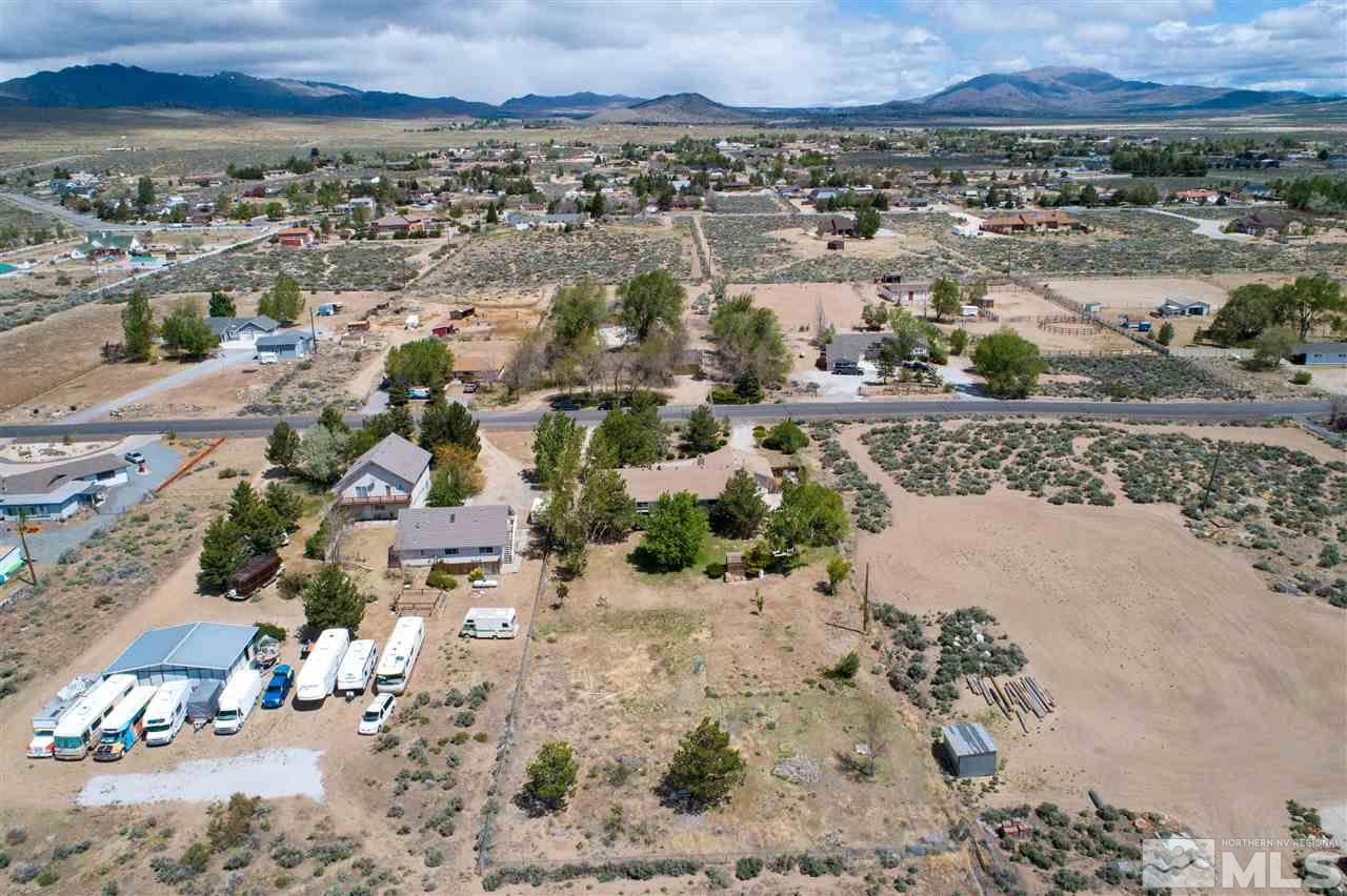 10813 Santa Fe Road Reno, NV 89508 - Photo 25 of 25 an aerial view of multiple house
