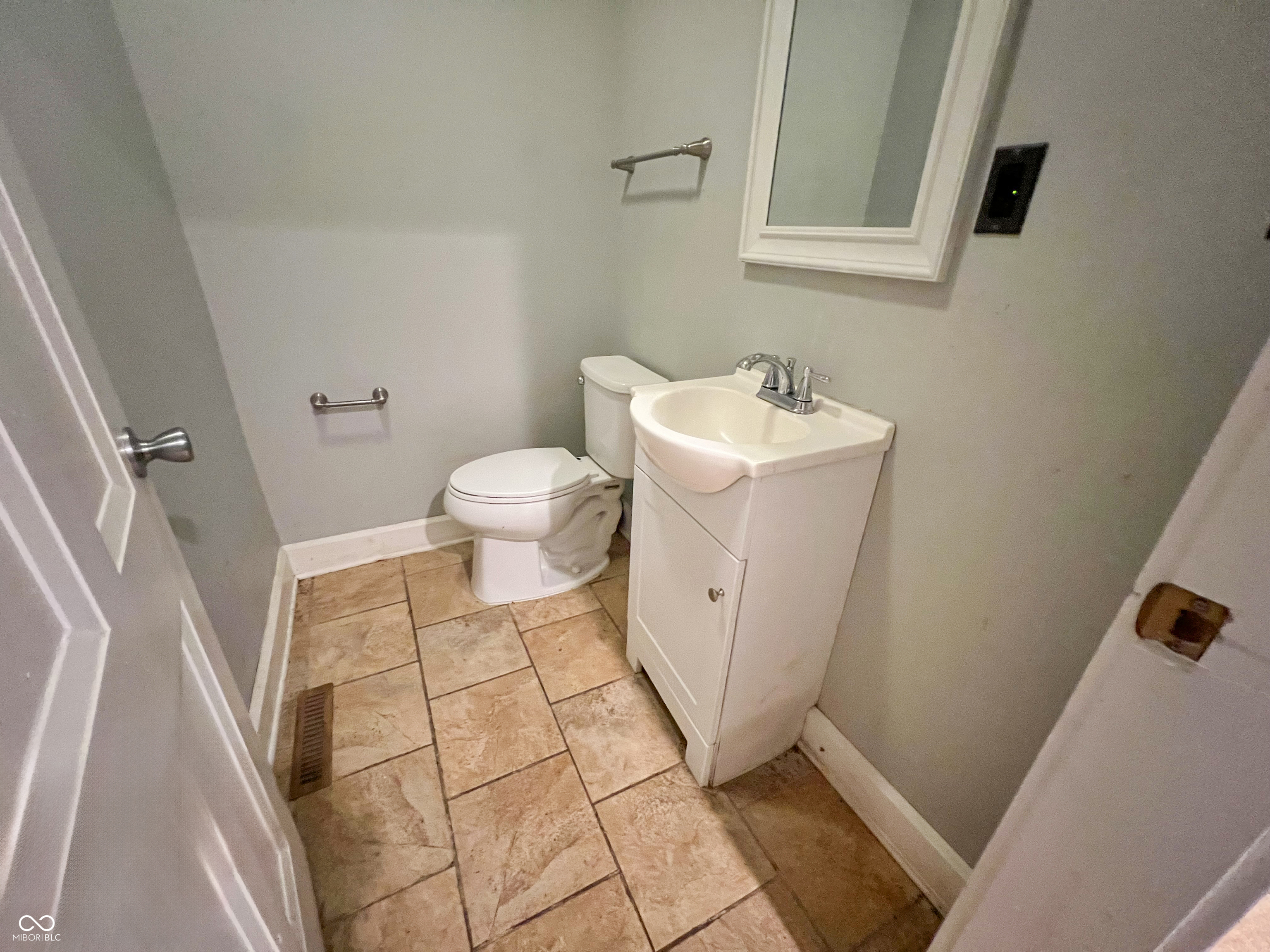 2918 Ruckle Street Indianapolis, IN 46205 - Photo 16 of 17