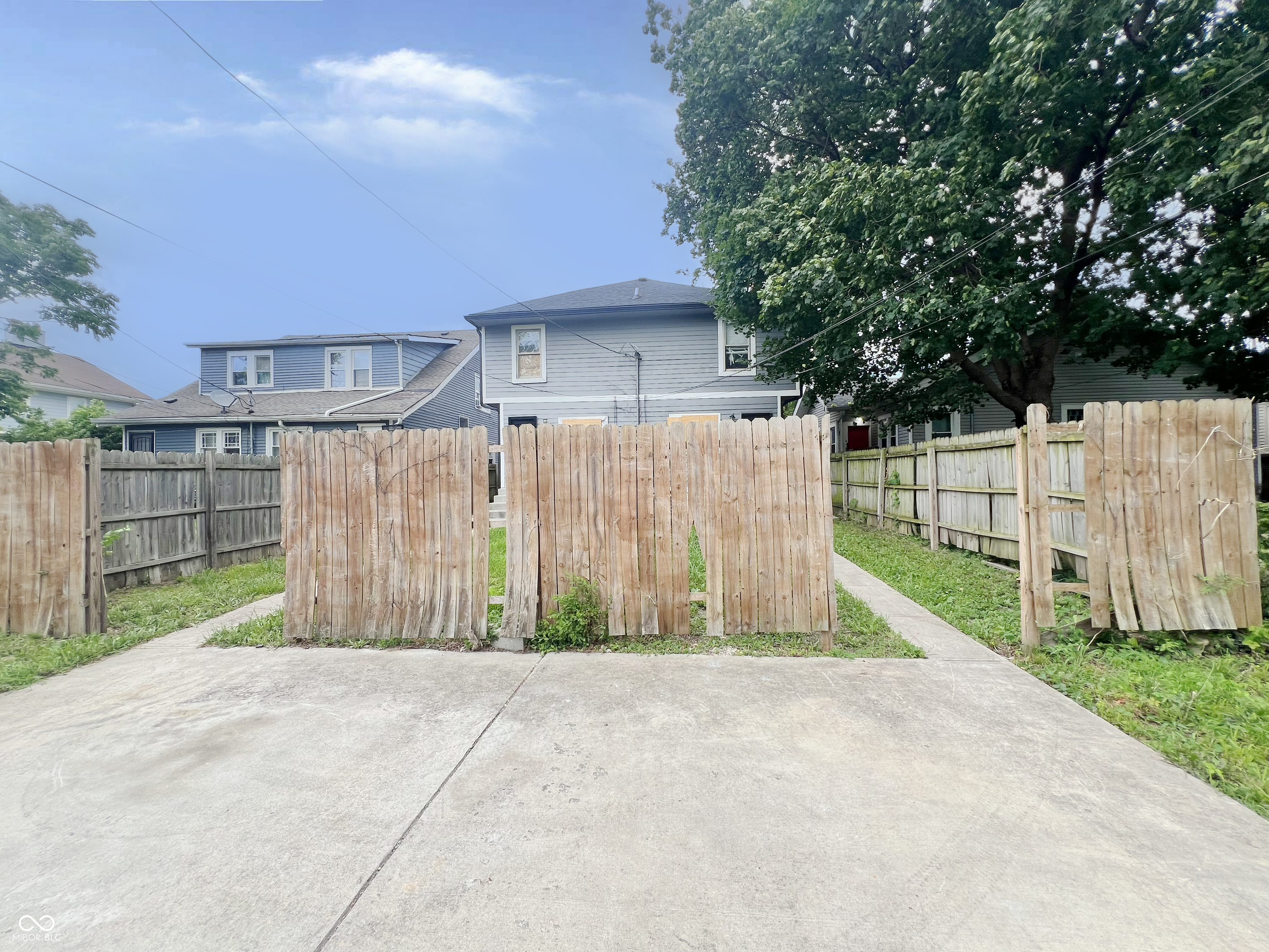 2918 Ruckle Street Indianapolis, IN 46205 - Photo 5 of 17