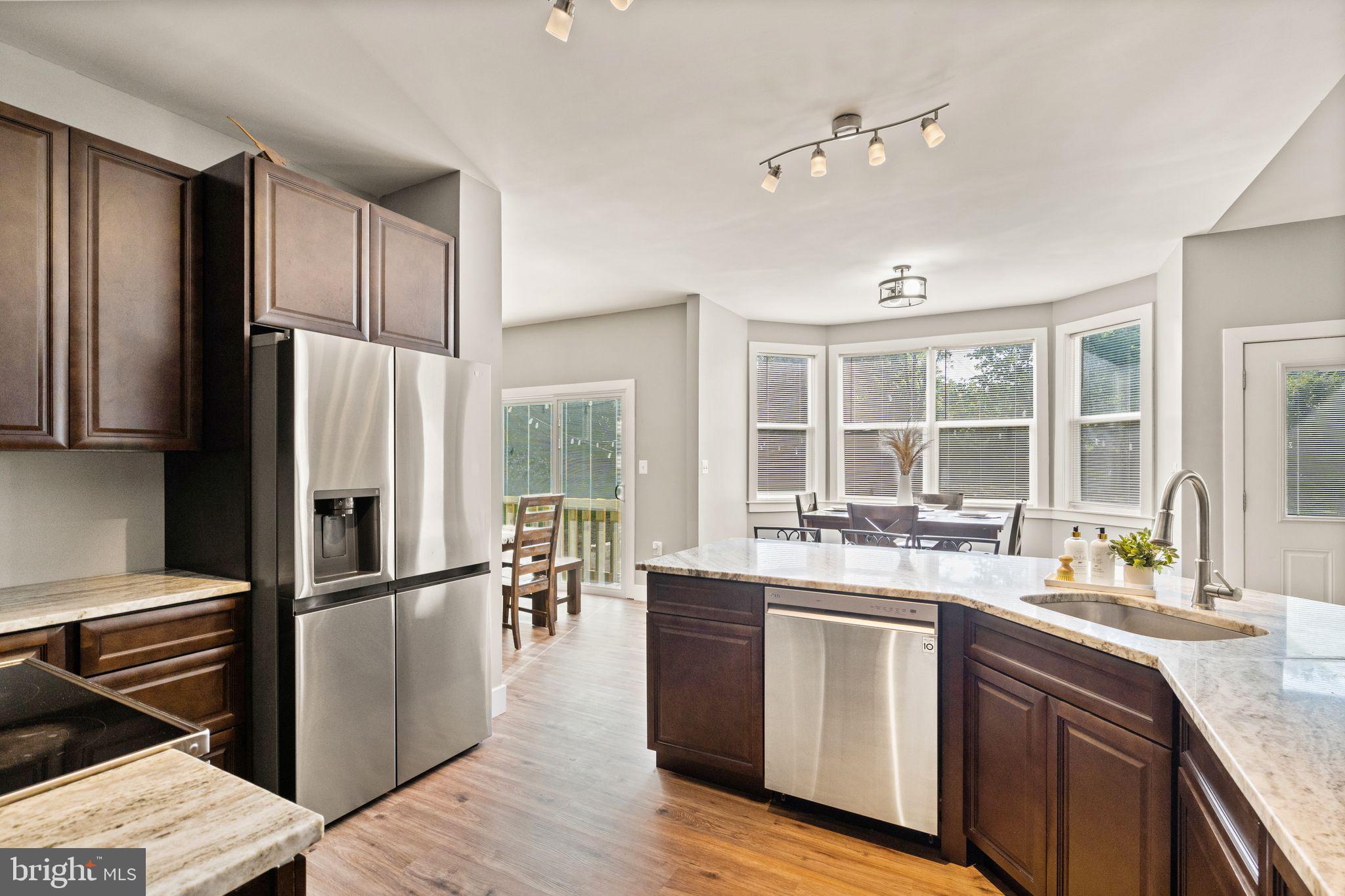 8518 Thomas Drive Manassas, VA 20110 - Photo 11 of 43