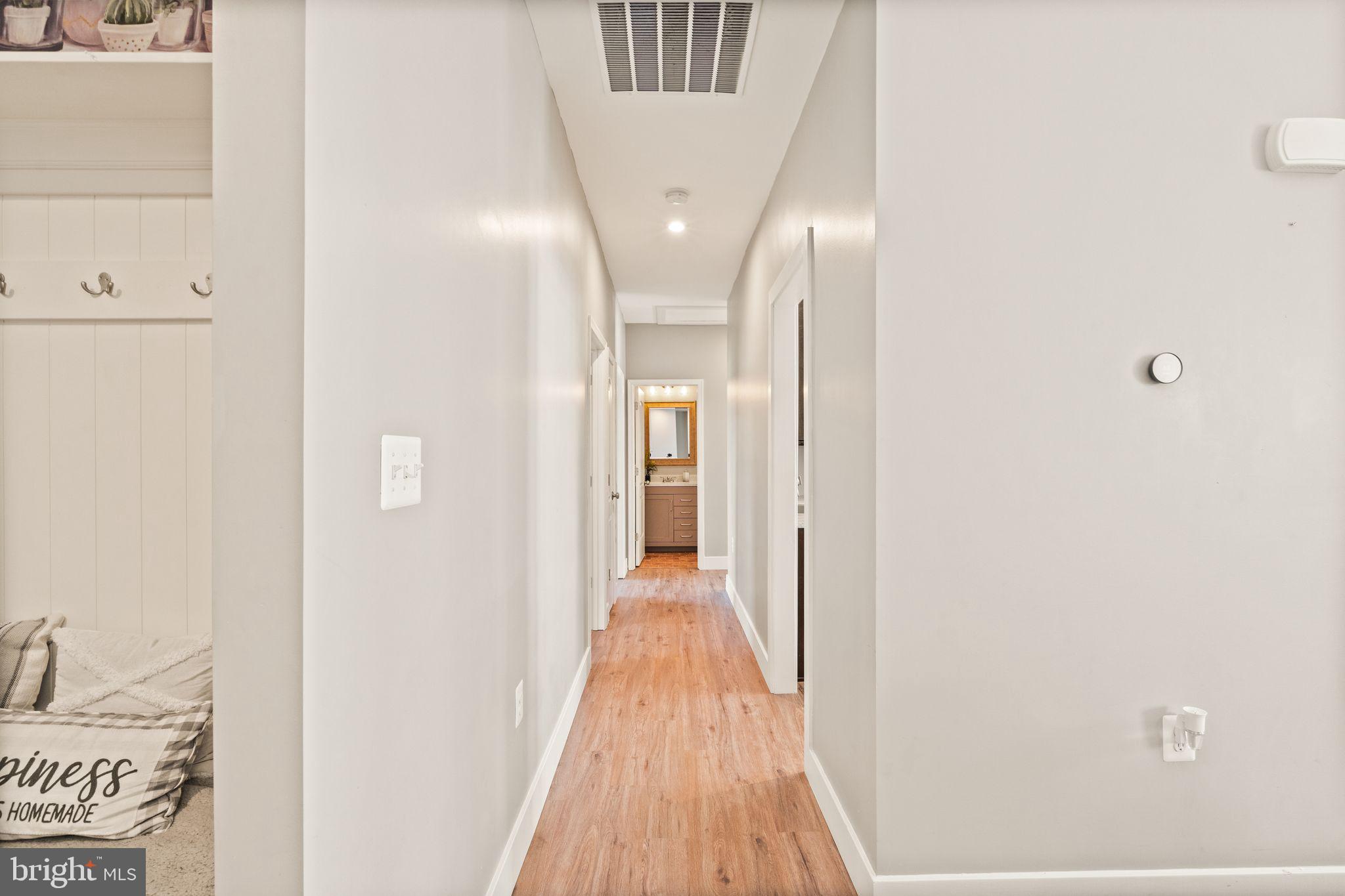 8518 Thomas Drive Manassas, VA 20110 - Photo 14 of 43