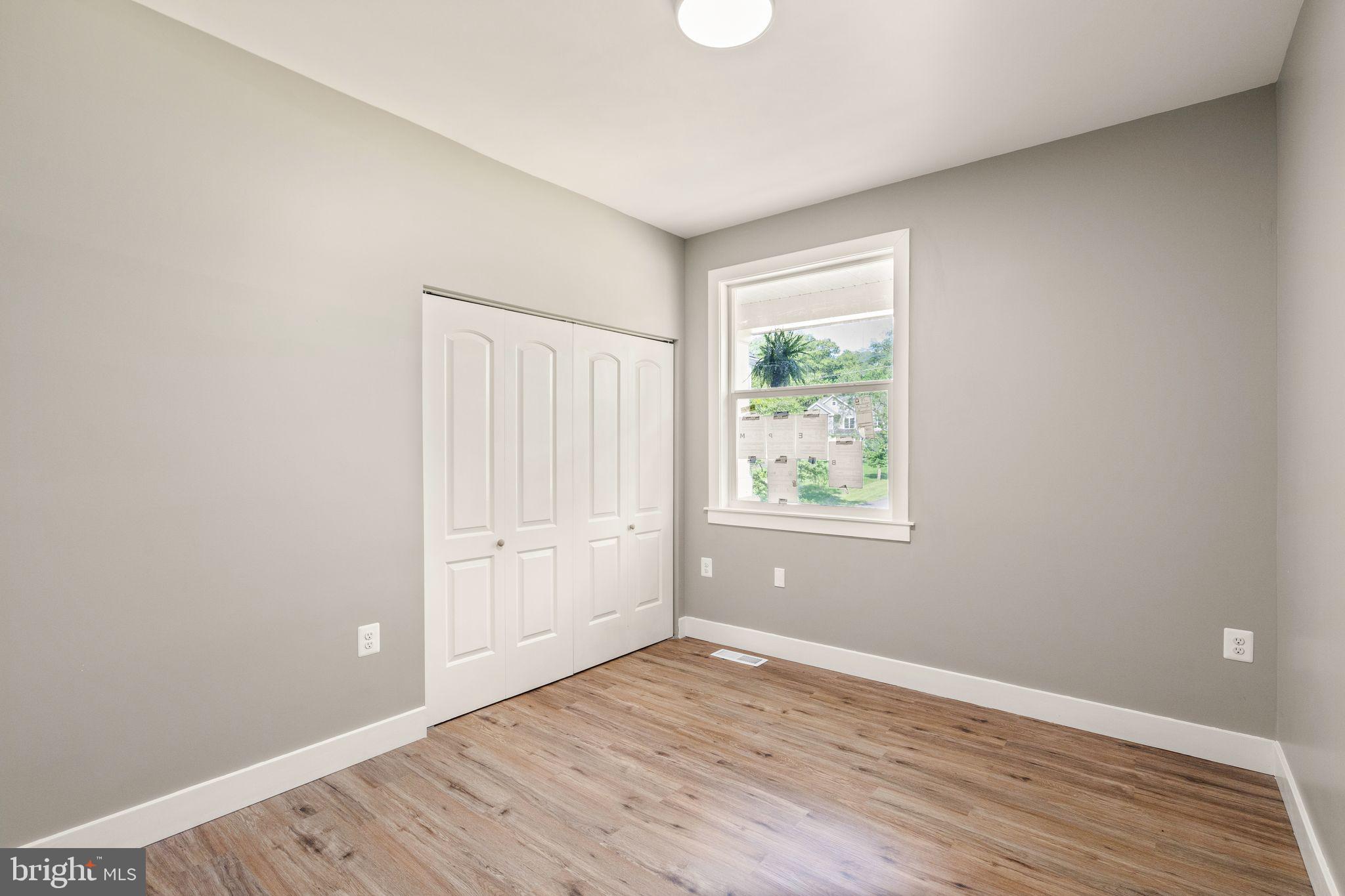 8518 Thomas Drive Manassas, VA 20110 - Photo 15 of 43